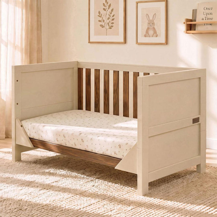 tutti-bambini-origin-modena-cot-bed-lifestyle-6 | Natural Baby Shower