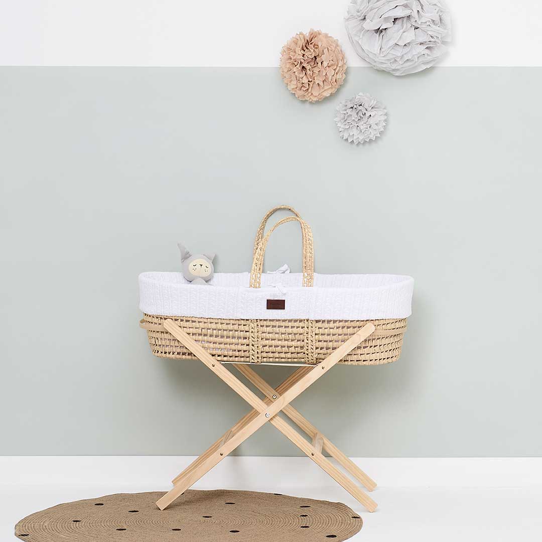 The Little Green Sheep Organic Knitted Moses Basket & Mattress - White-Moses Baskets- | Natural Baby Shower