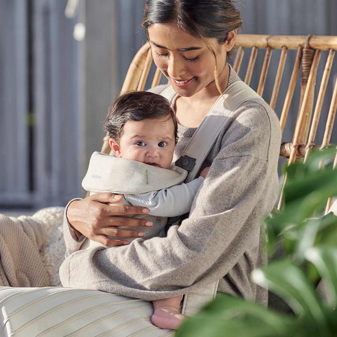 BabyBjorn Mini 3D Jersey Baby Carrier Light Beige Natural Baby Shower