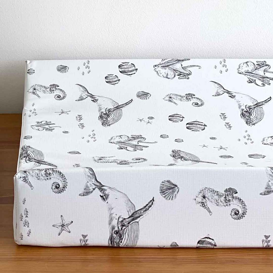 Mama Shack Anti Roll Changing Mat Under the Sea1