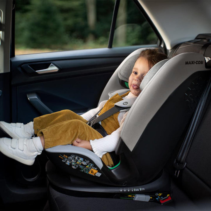 Maxi-Cosi Titan Plus i-Size Car Seat 2023 - Authentic Graphite-Car Seats-Authentic Graphite- | Natural Baby Shower