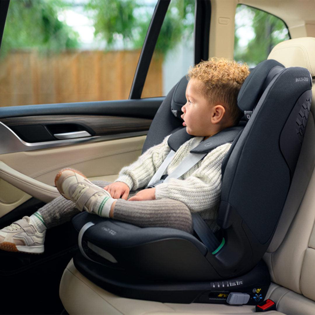 Maxi-Cosi Titan Pro i-Size Car Seat (Authentic Black)