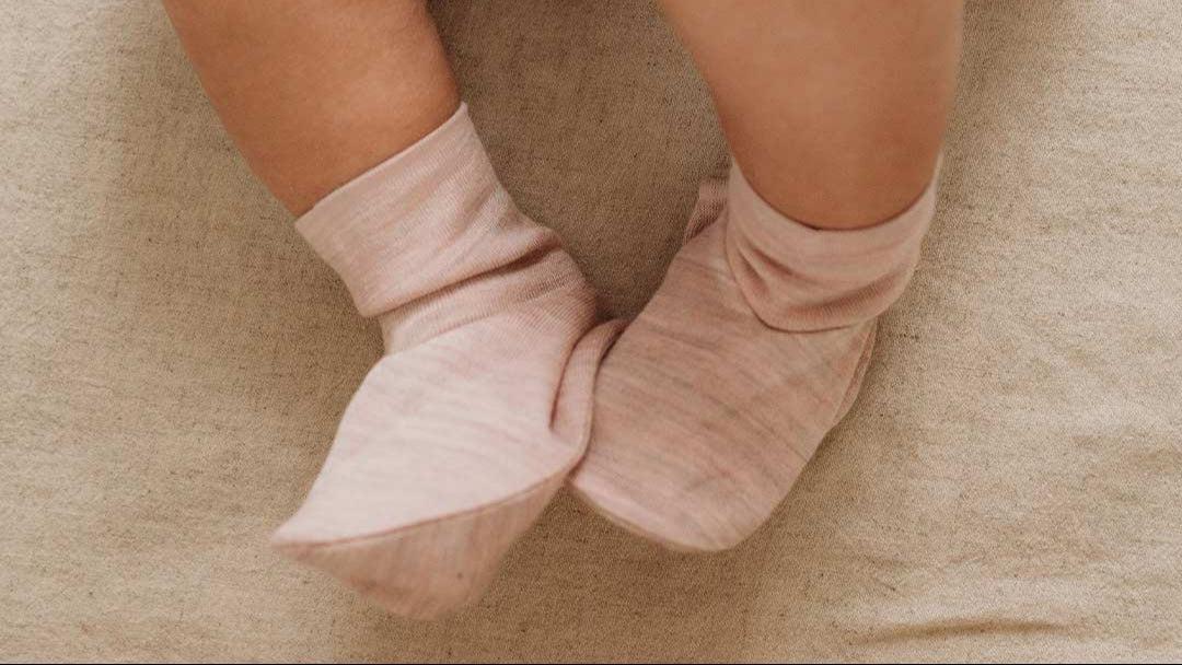 Merino Kids Cocooi Beanie + Bootie Set - Misty Rose-Clothing Sets-Misty Rose-0-3m | Natural Baby Shower