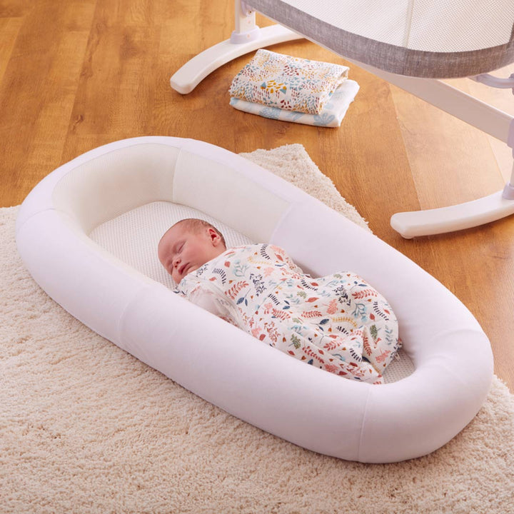 Purflo Sleep Tight Baby Bed - Soft White-Sleep Positioners + Pods- | Natural Baby Shower