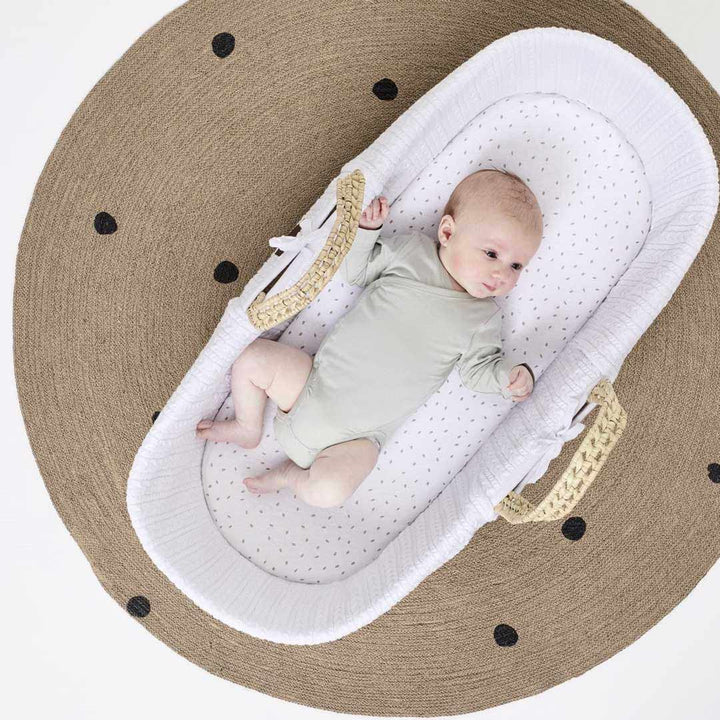 The Little Green Sheep Organic Knitted Moses Basket + Rocking Stand - White-Moses Baskets- | Natural Baby Shower