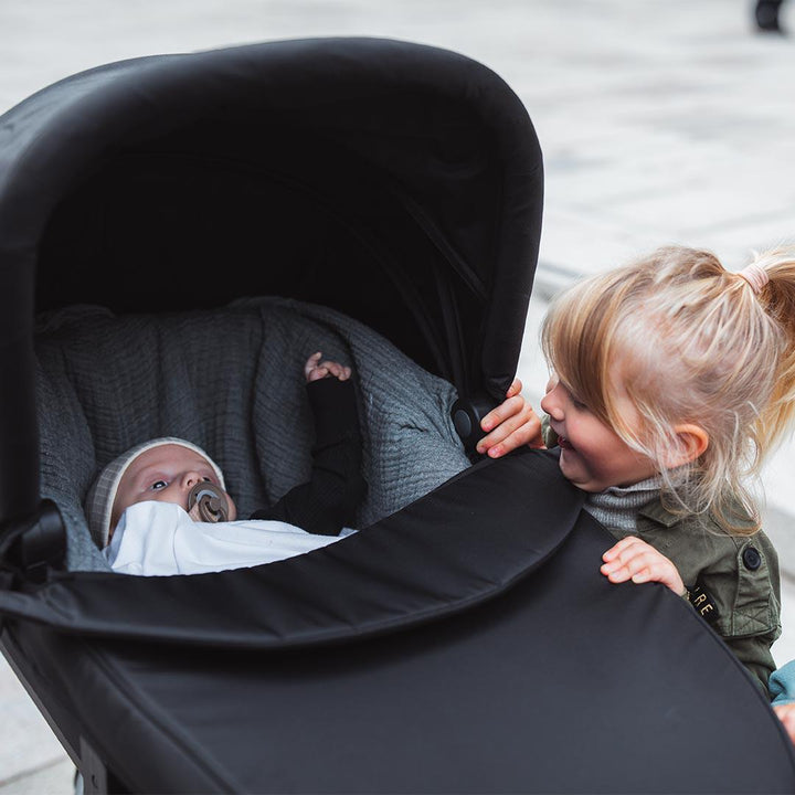 Thule Urban Glide Bassinet - Black-Carrycots- | Natural Baby Shower